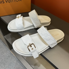 Louis Vuitton Slippers